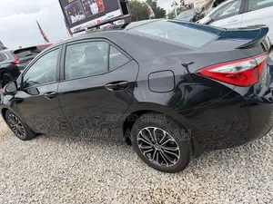 Toyota Corolla S 4dr Sedan (1.8L 4cyl CVT) 2016 Black