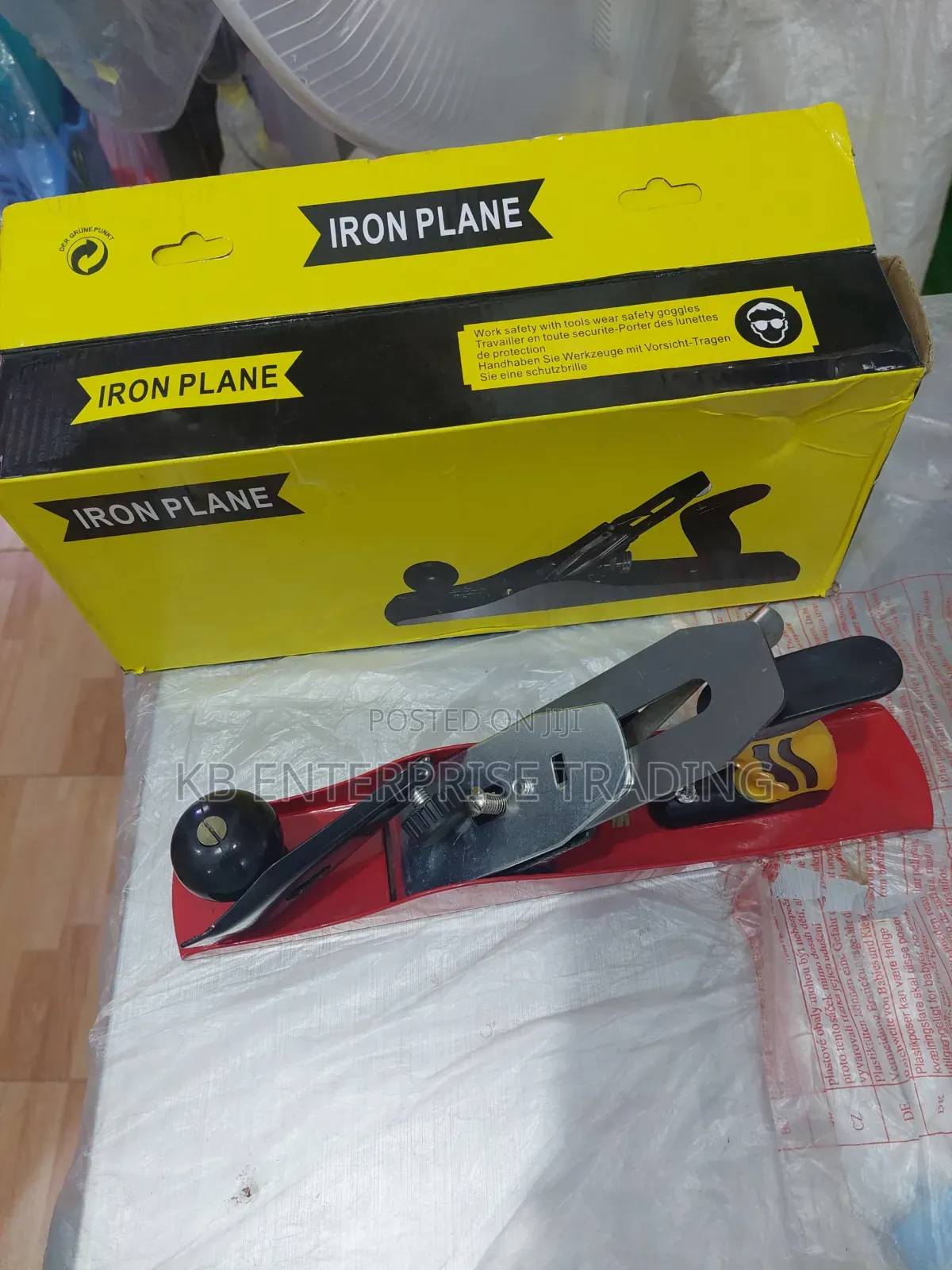 Adjustable Wood Hand Plane With Ergonomic Handle and Precision Blade