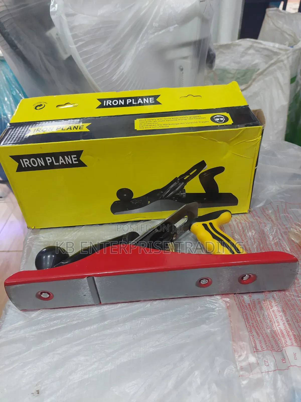Adjustable Wood Hand Plane With Ergonomic Handle and Precision Blade