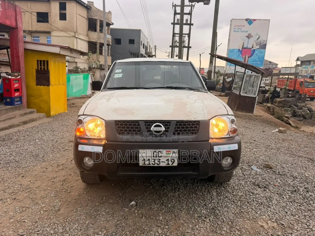 Nissan Hardbody 2014 White