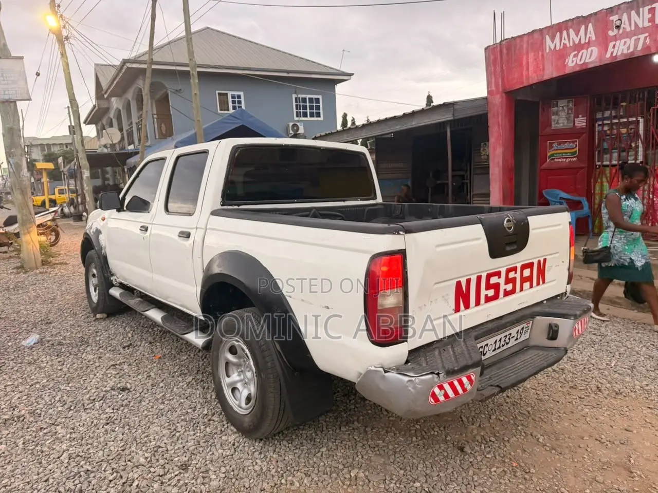 Nissan Hardbody 2014 White