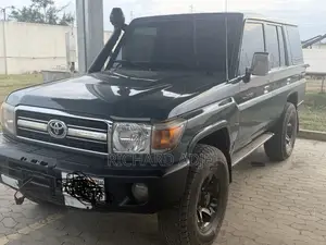 Toyota Land Cruiser 76 Series 2017 Gray