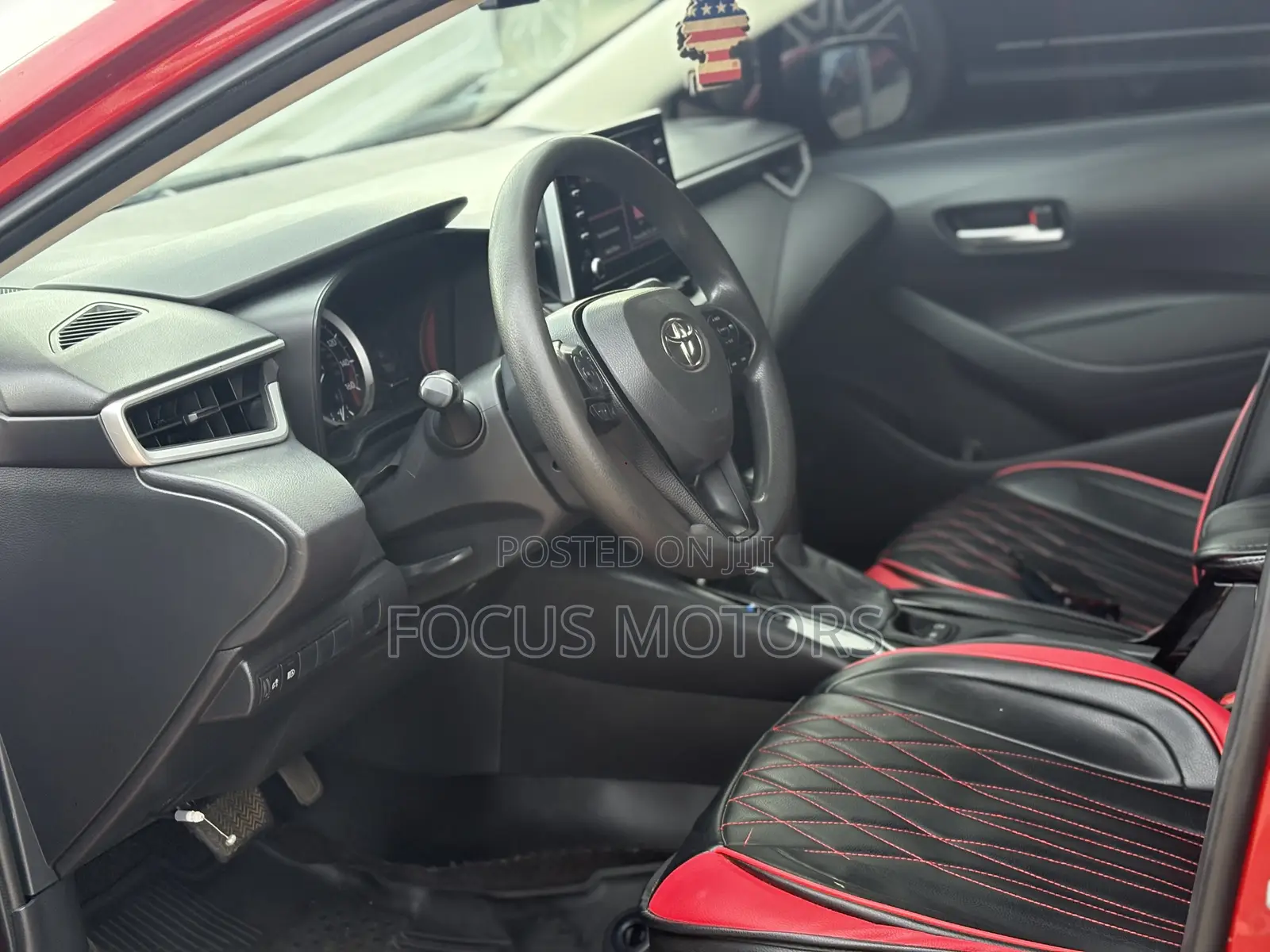 Toyota Corolla LE 2020 Red