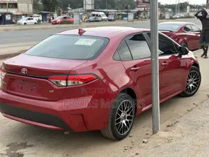 Toyota Corolla LE 2020 Red