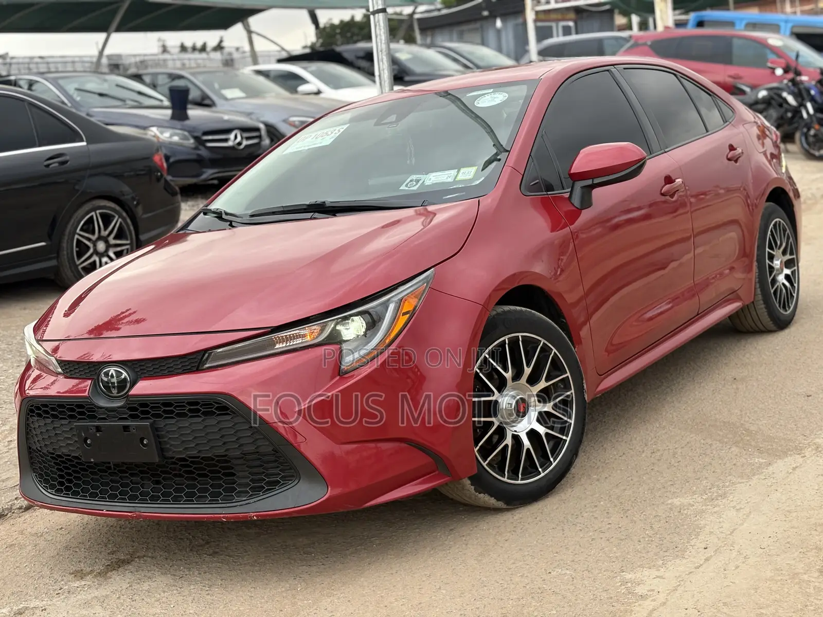 Toyota Corolla LE 2020 Red