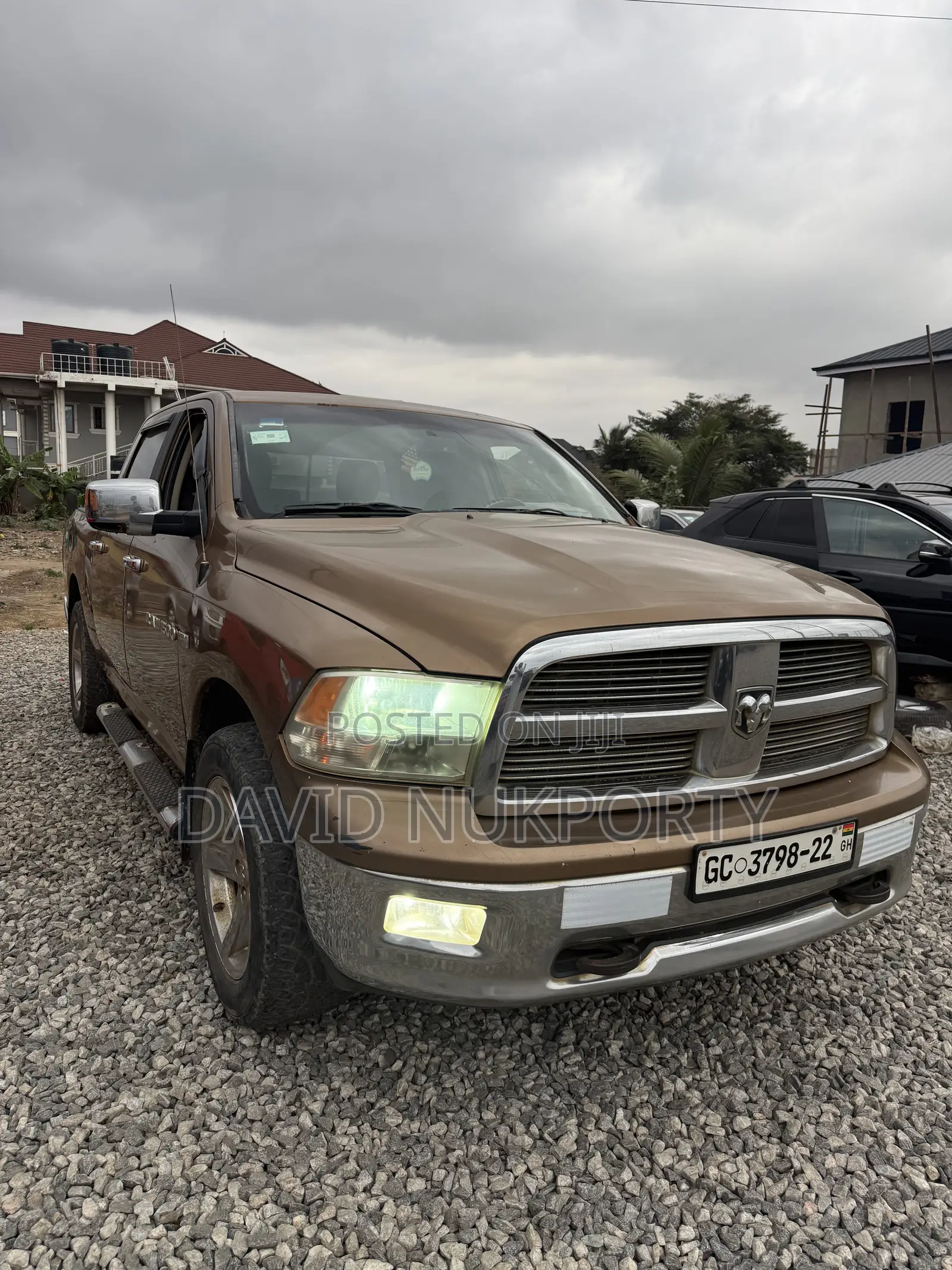Dodge RAM 2013 Gold