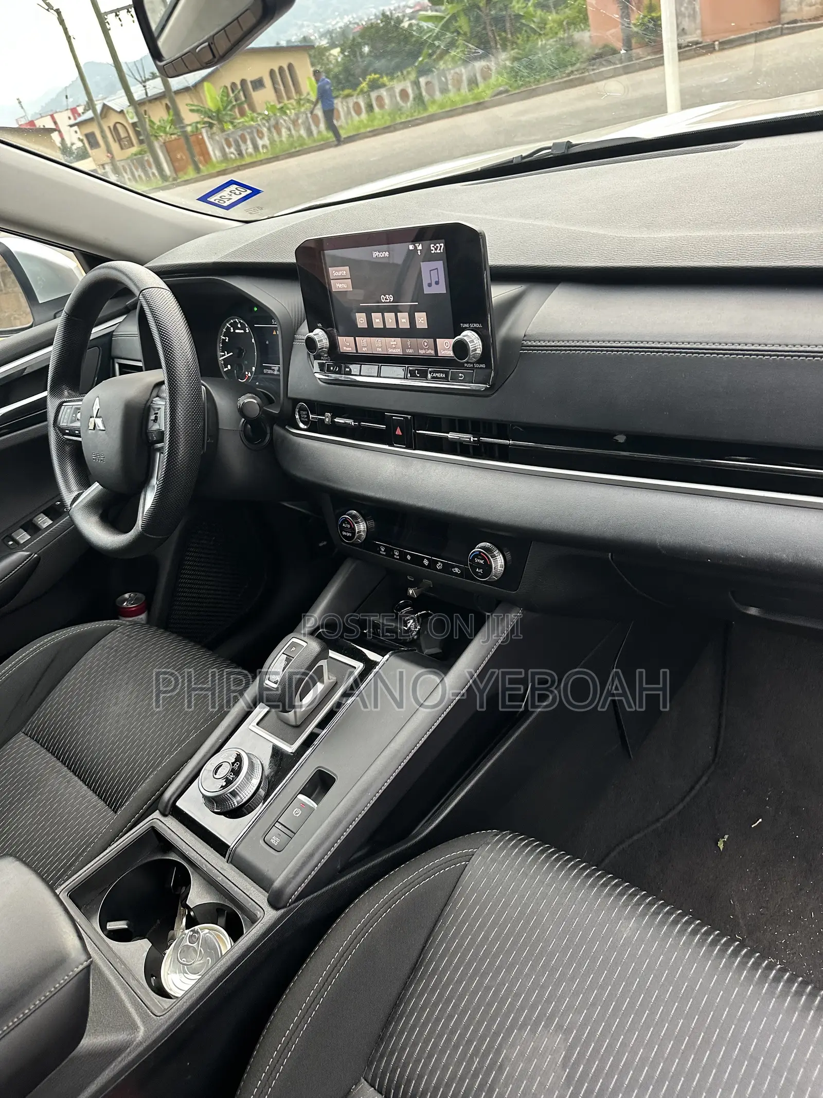 Mitsubishi Outlander SE 2022 Silver