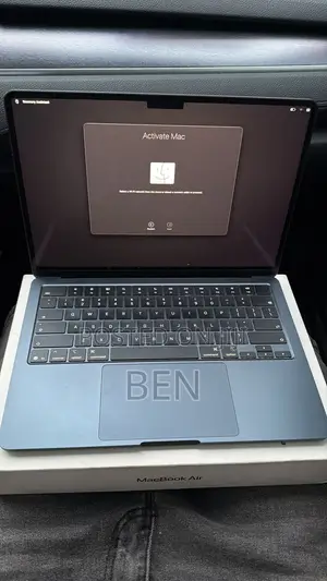 Laptop Apple MacBook Air 2026 M5 16GB Apple M5 SSD 512GB