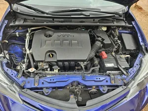 Toyota Corolla SE (1.8L 4cyl 2A) 2019 Blue