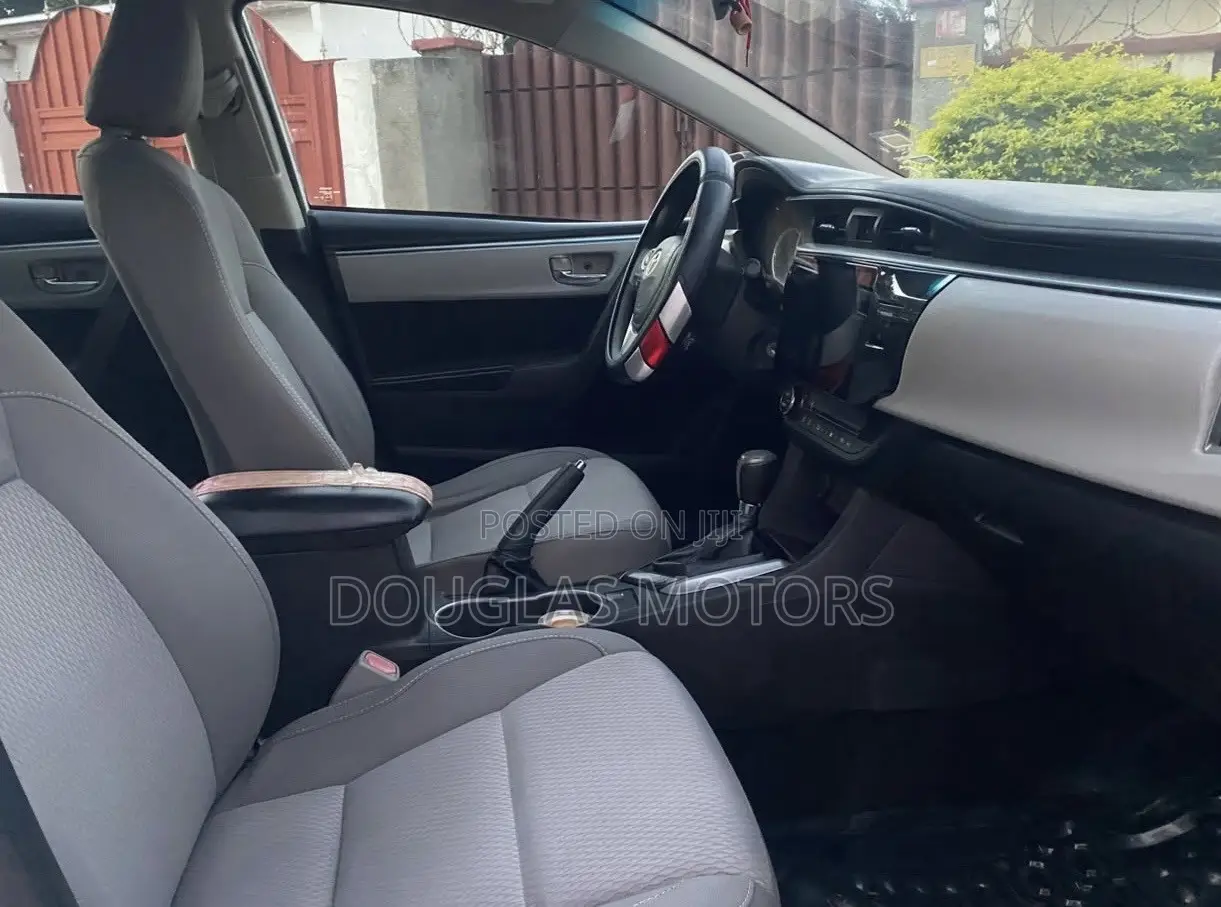 Toyota Corolla 2016 White