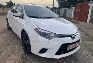 Toyota Corolla 2016 White