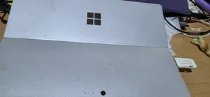 Laptop Microsoft 2GB eMMC 32GB