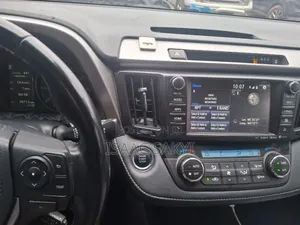 Toyota RAV4 XLE 4dr SUV AWD (2.5L 4cyl 6A) 2018 Gray