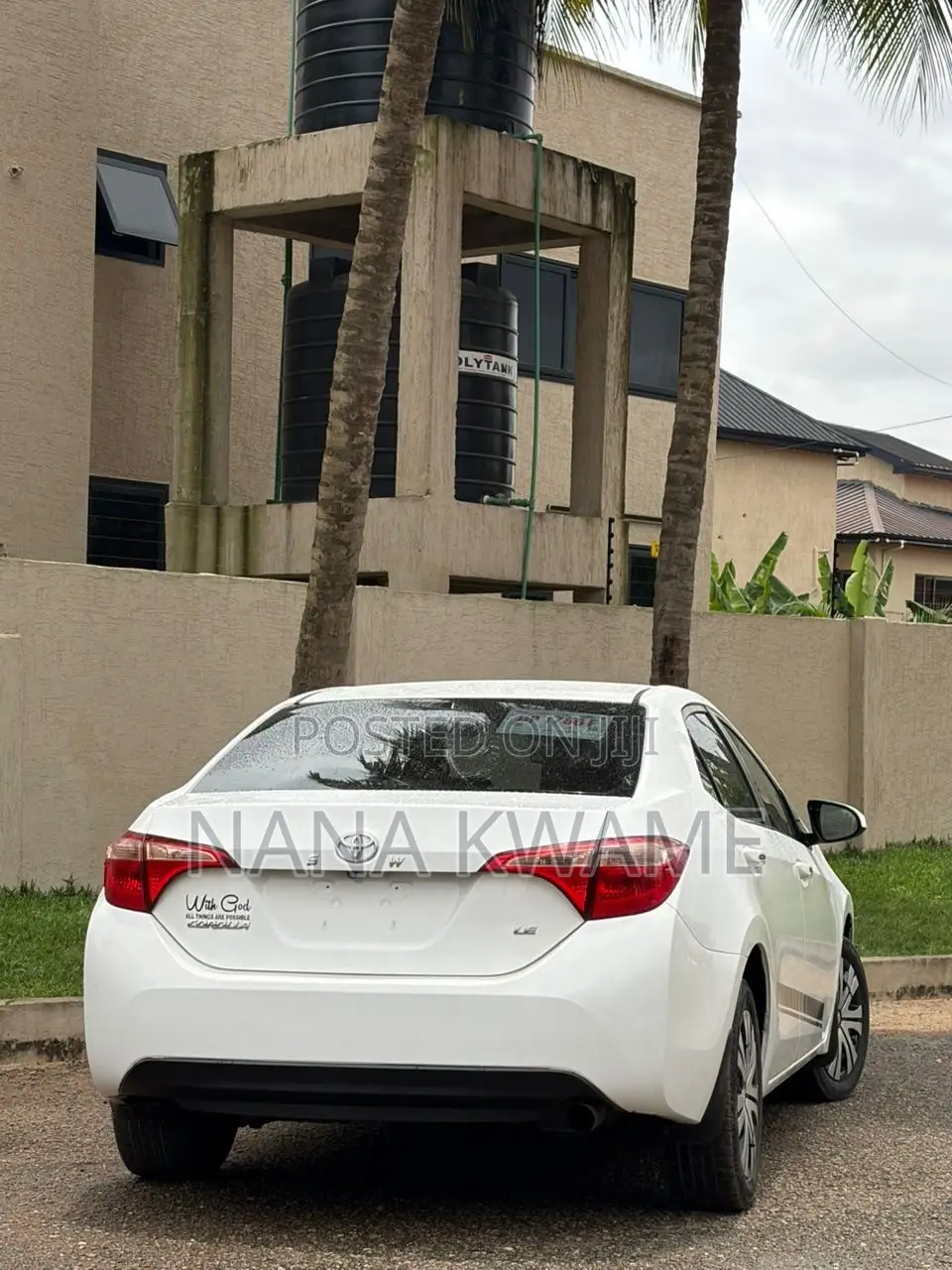 Toyota Corolla LE ECO w/Package 1 4dr Sedan (1.8L 4cyl CVT) 2017 White