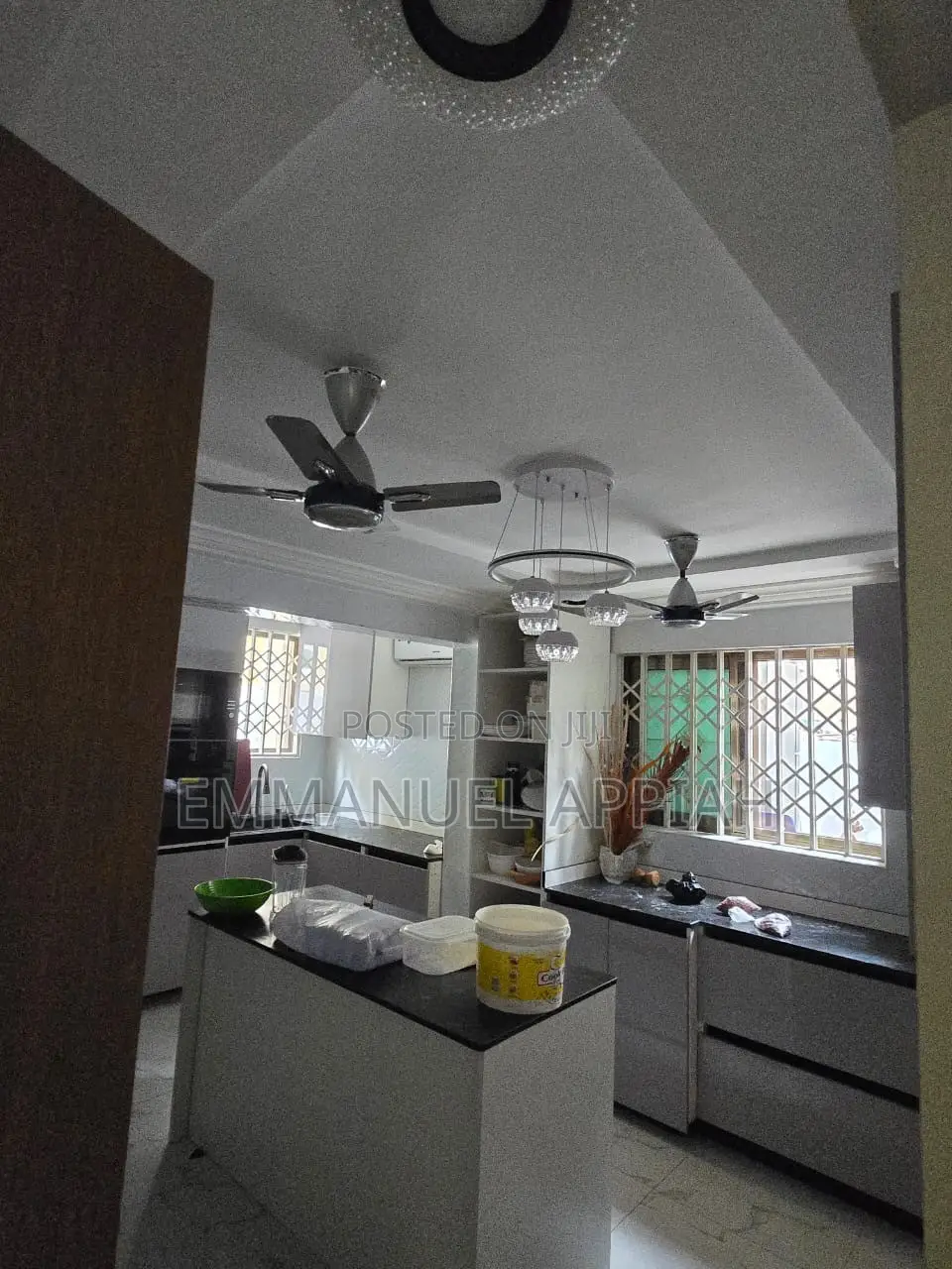 10bdrm House in Dansoman for sale