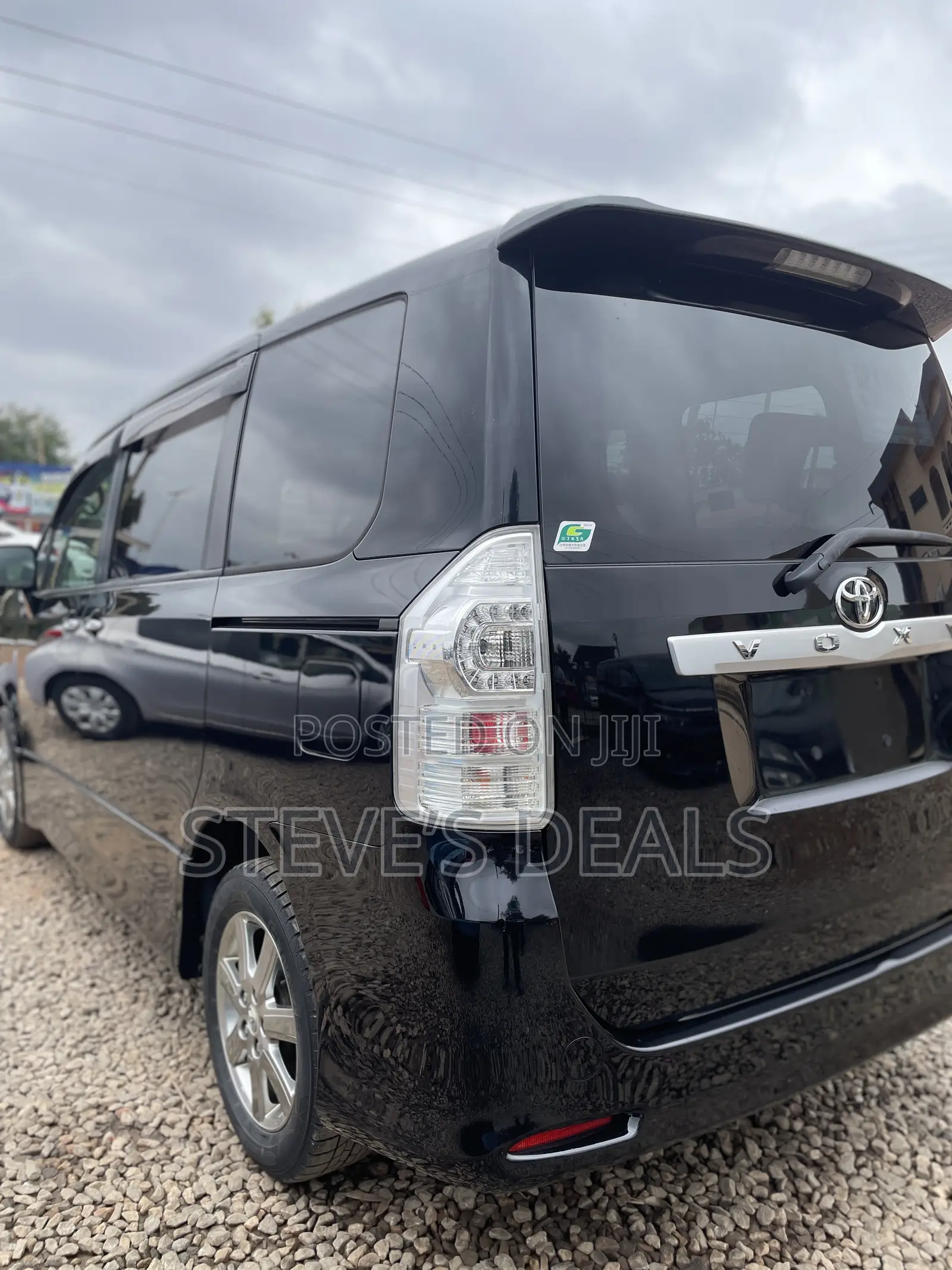 Toyota Voxy 2011 Black