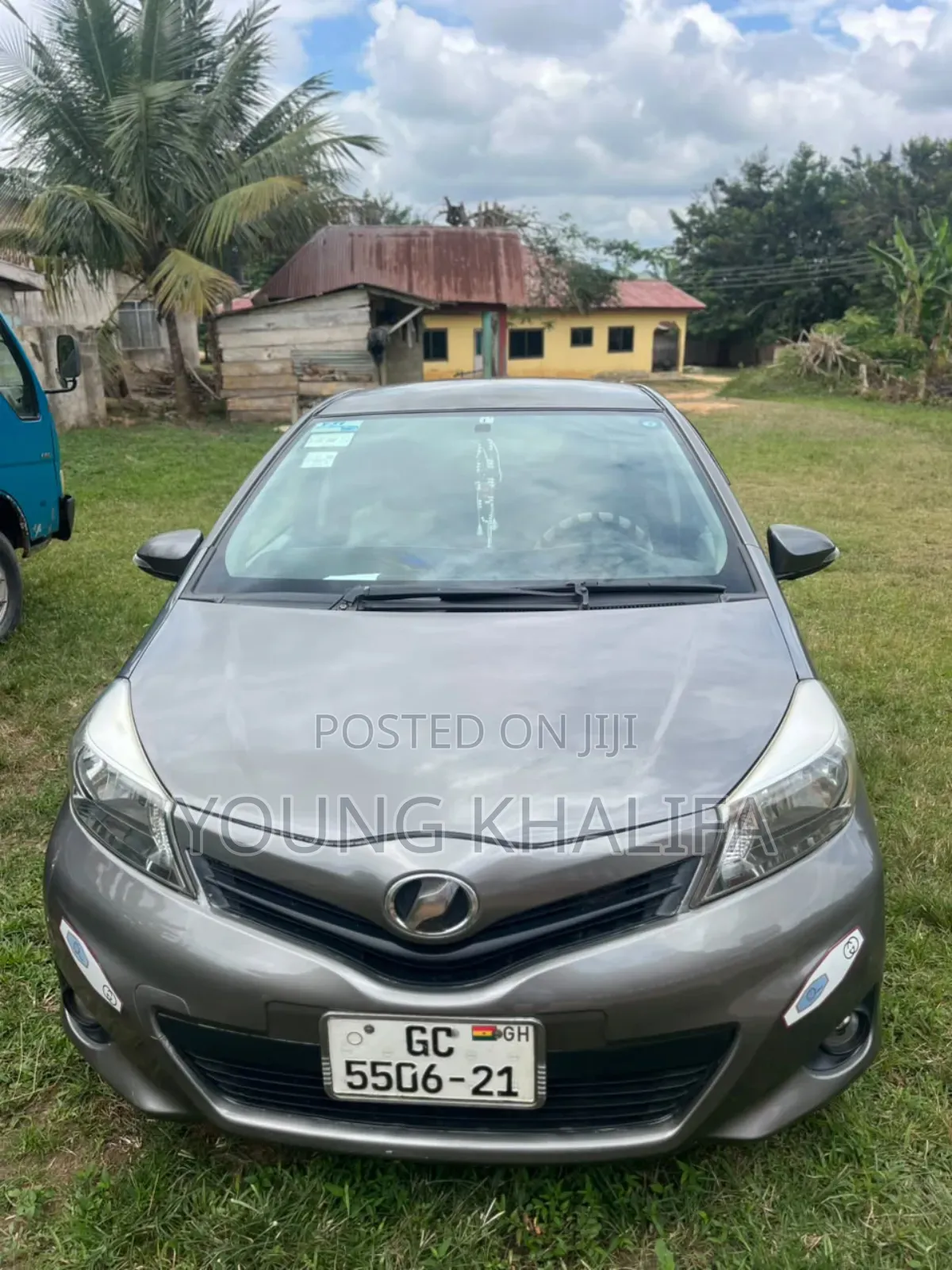 Toyota Vitz 2012 Gray