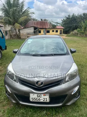 Toyota Vitz 2012 Gray