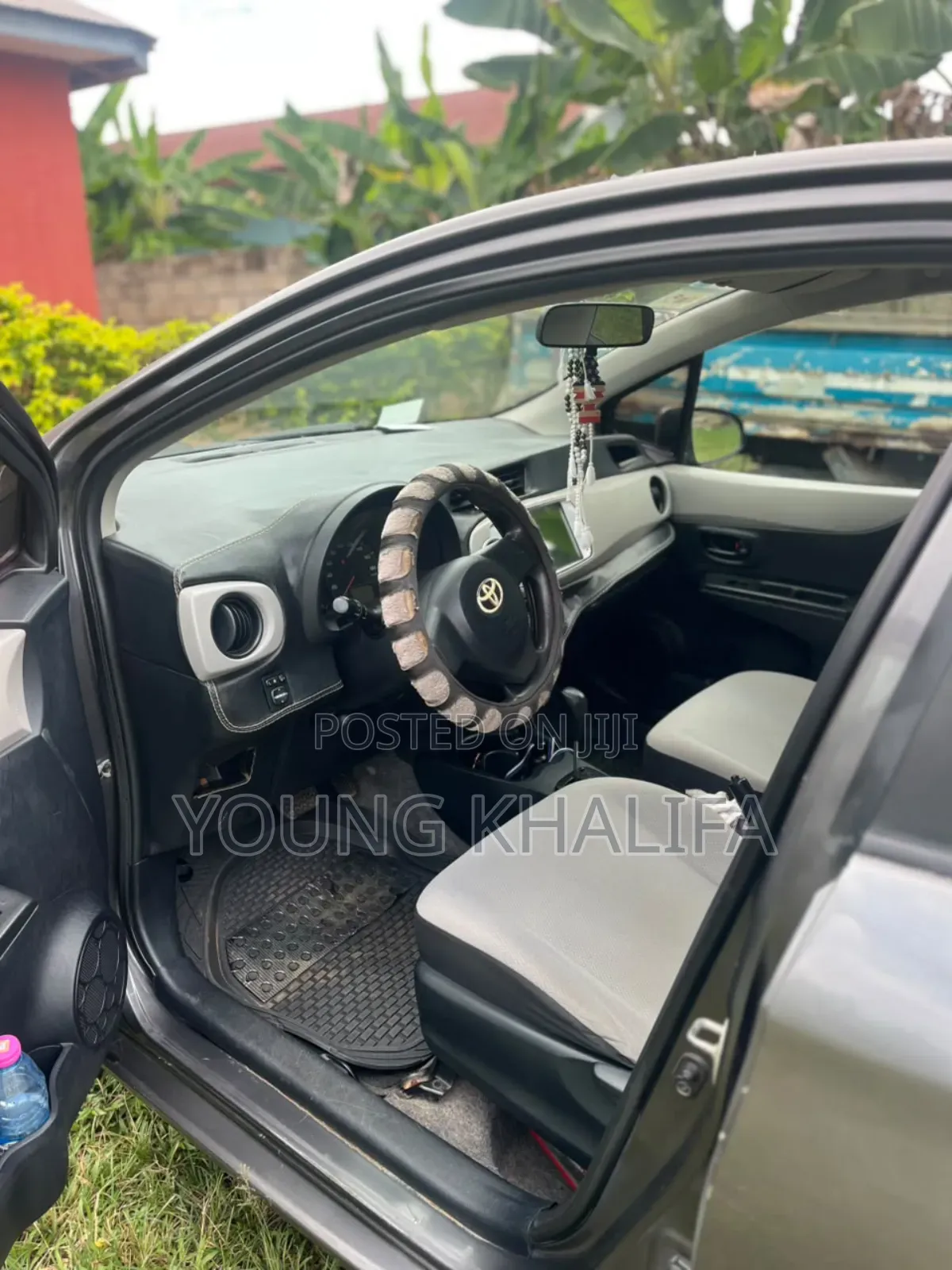 Toyota Vitz 2012 Gray
