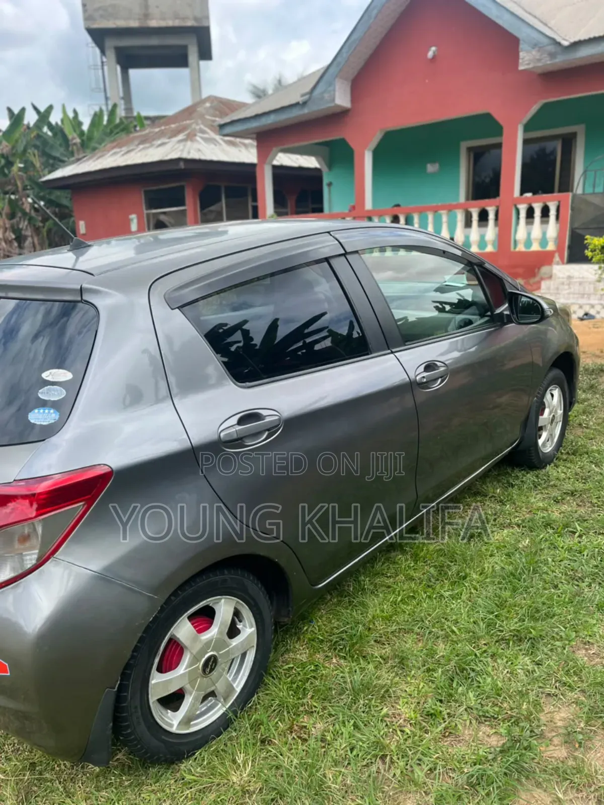 Toyota Vitz 2012 Gray
