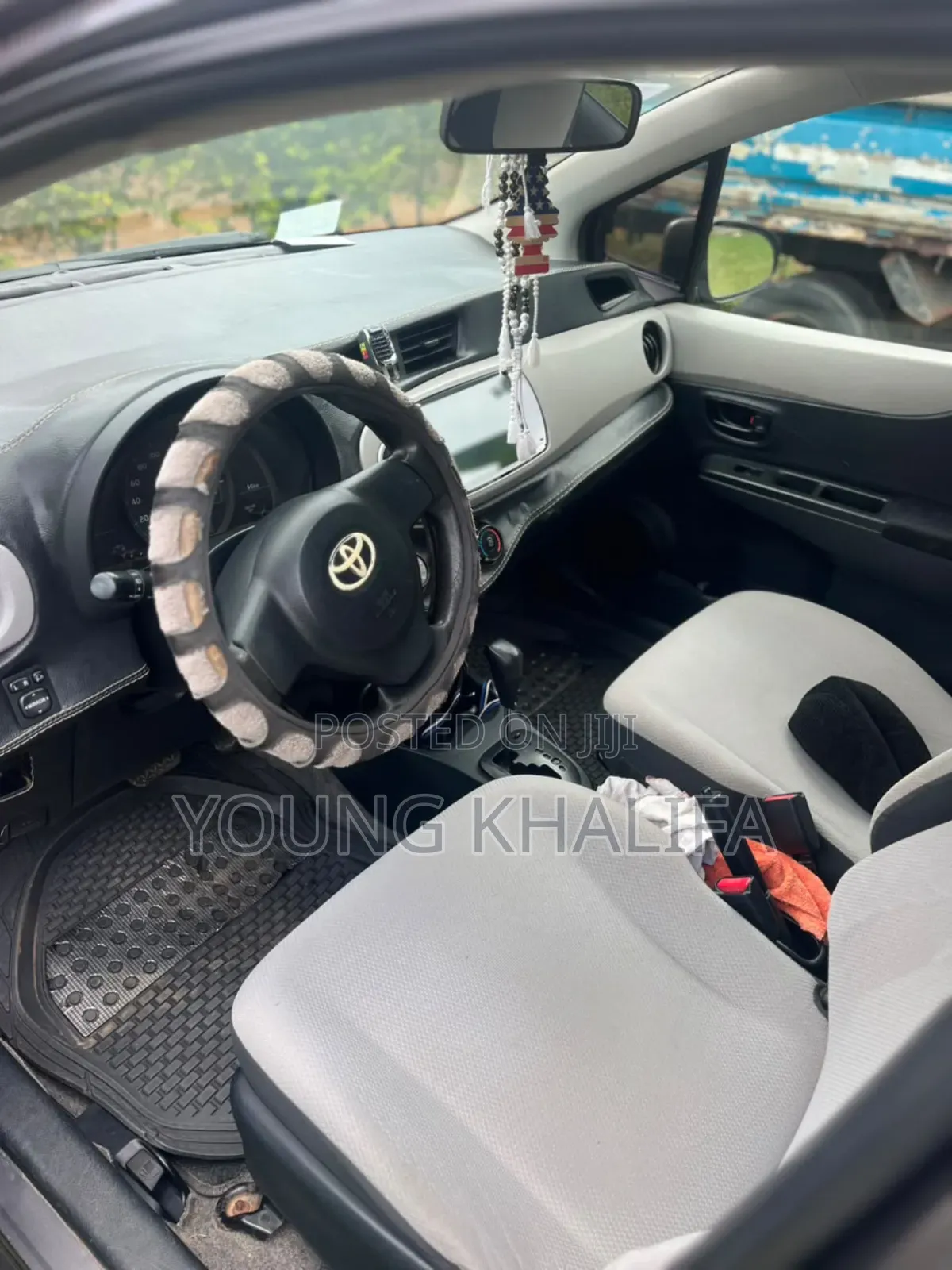 Toyota Vitz 2012 Gray