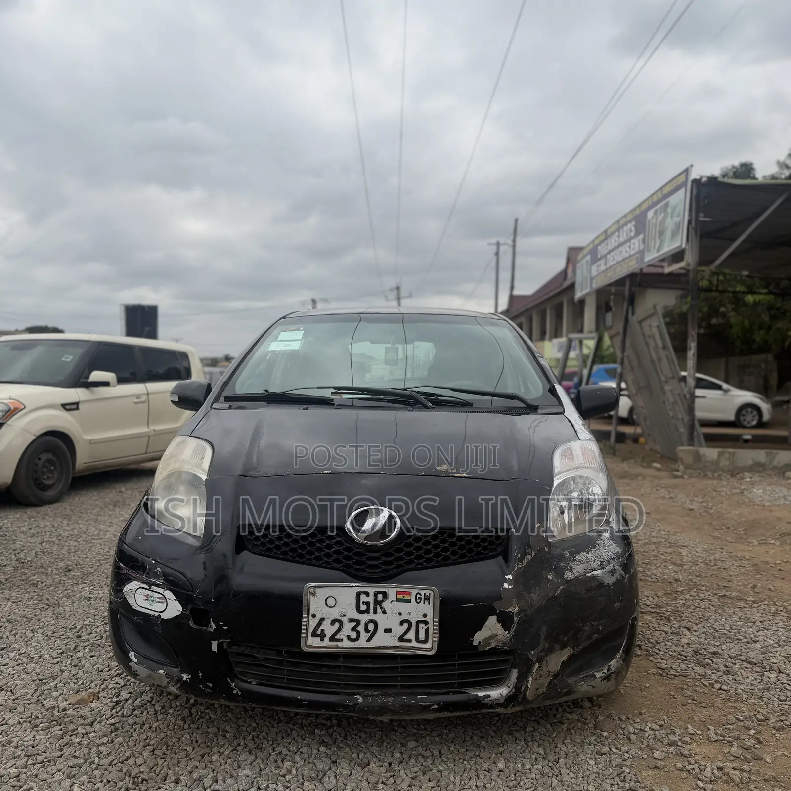 Toyota Vitz 1.3 AWD 5dr 2010 Black