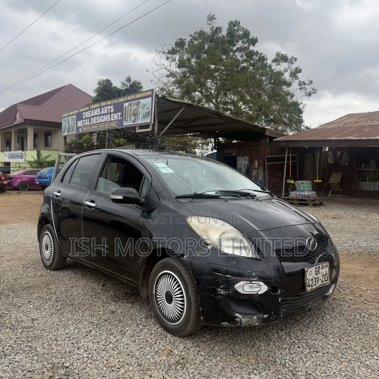 Toyota Vitz 1.3 AWD 5dr 2010 Black