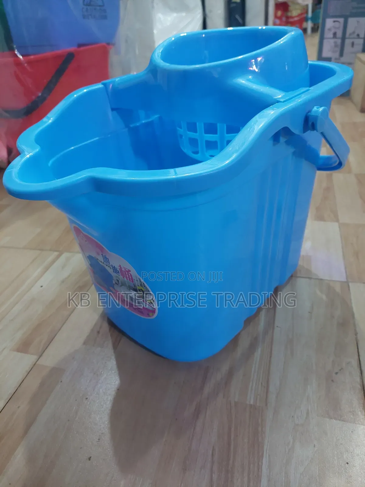 Blue Plastic Mop Bucket With Integrated Wringer