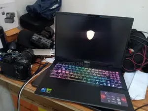 Laptop MSI 32GB Intel Core i7 SSD 1T