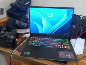 Laptop MSI 32GB Intel Core i7 SSD 1T