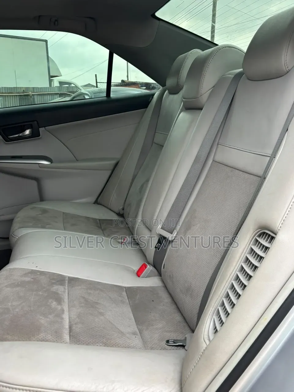 Toyota Camry XLE 4dr Sedan (2.5L 4cyl 6A) 2013 Gray