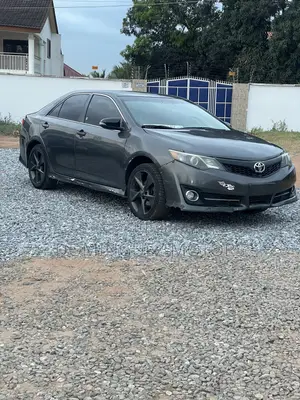 Toyota Camry 2014 Gray