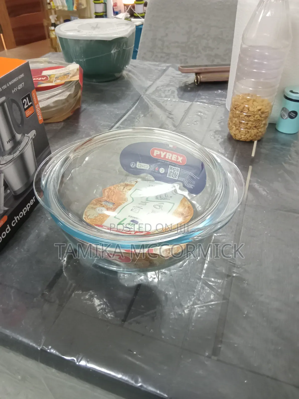 Pyrex Cookware