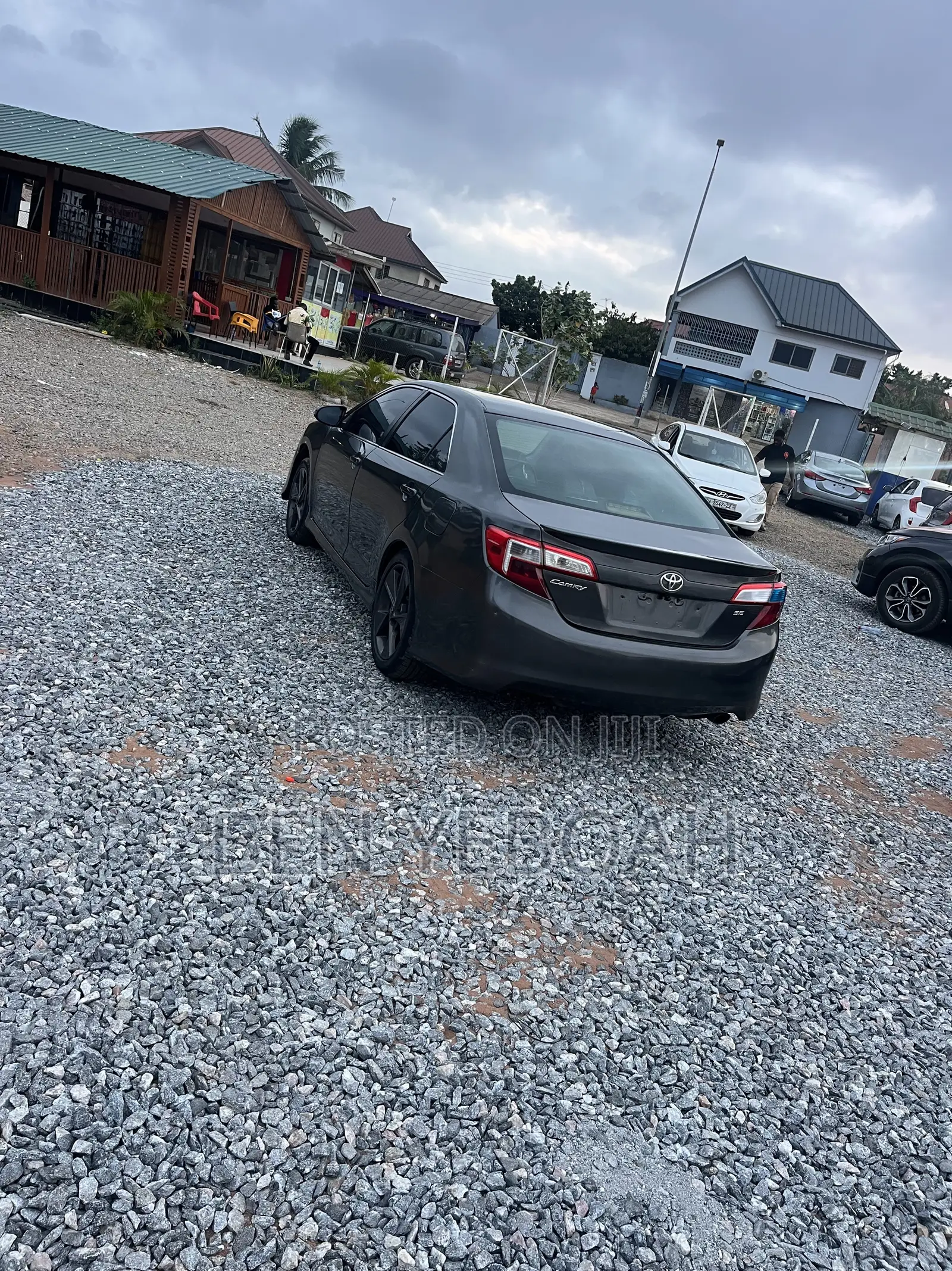 Toyota Camry SE 4dr Sedan (2.5L 4cyl 6A) 2014 Gray
