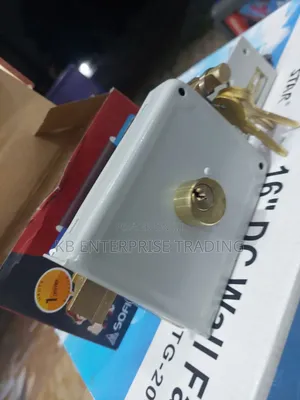 Heavy-Duty Horizontal Pull Rim Lock With Brass Cylinder and Keys