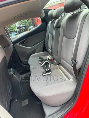 Hyundai Elantra 2015 Red