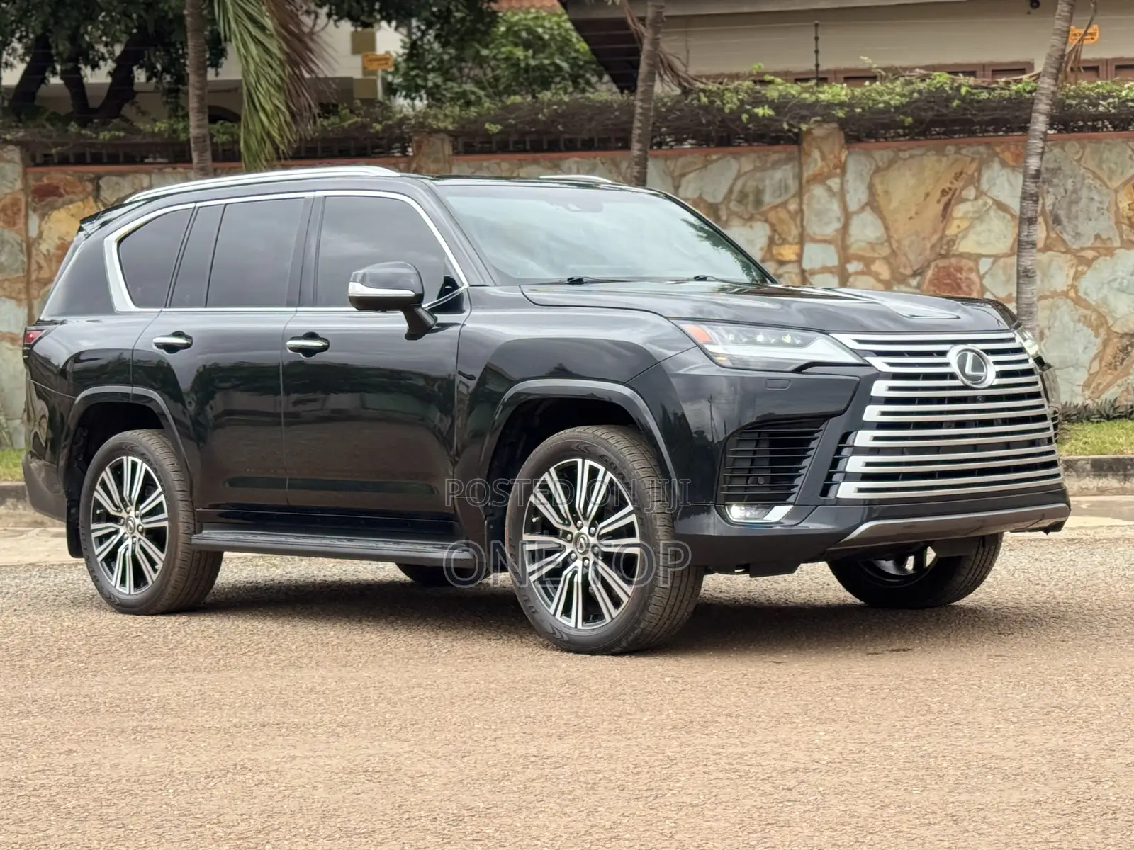Lexus LX 600 2023 Black