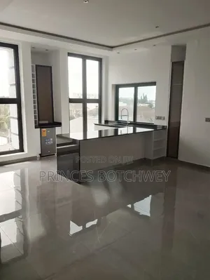 4bdrm Duplex in Airport Residential for rent