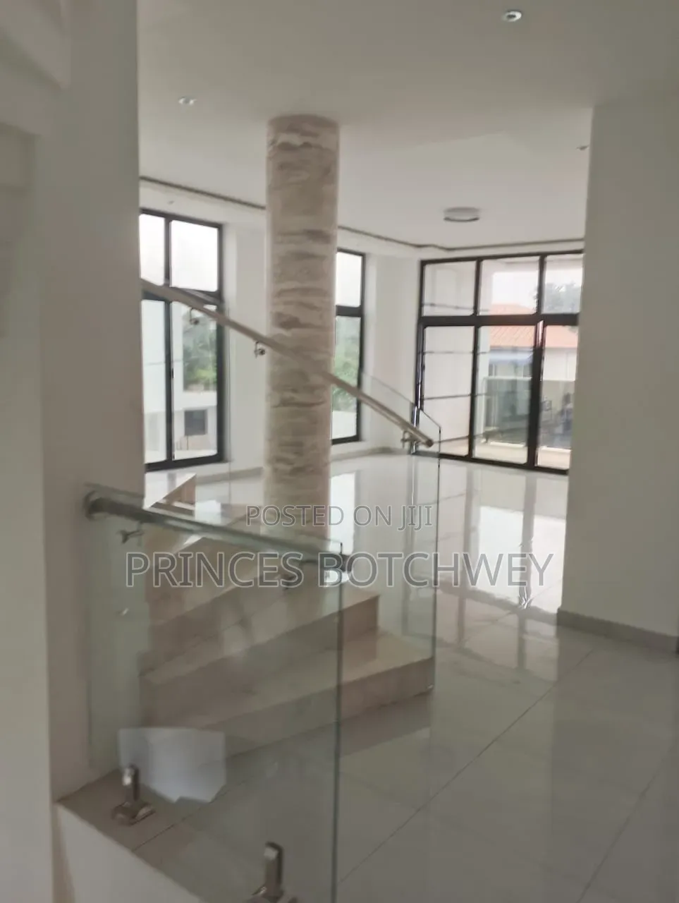 4bdrm Duplex in Airport Residential for rent