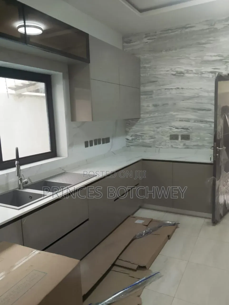 4bdrm Duplex in Airport Residential for rent
