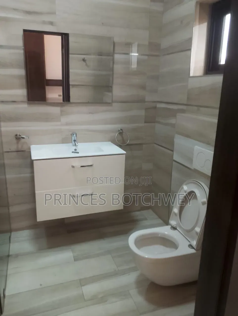 4bdrm Duplex in Airport Residential for rent