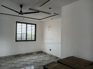 3bdrm Villa in Lake Side Estate for sale