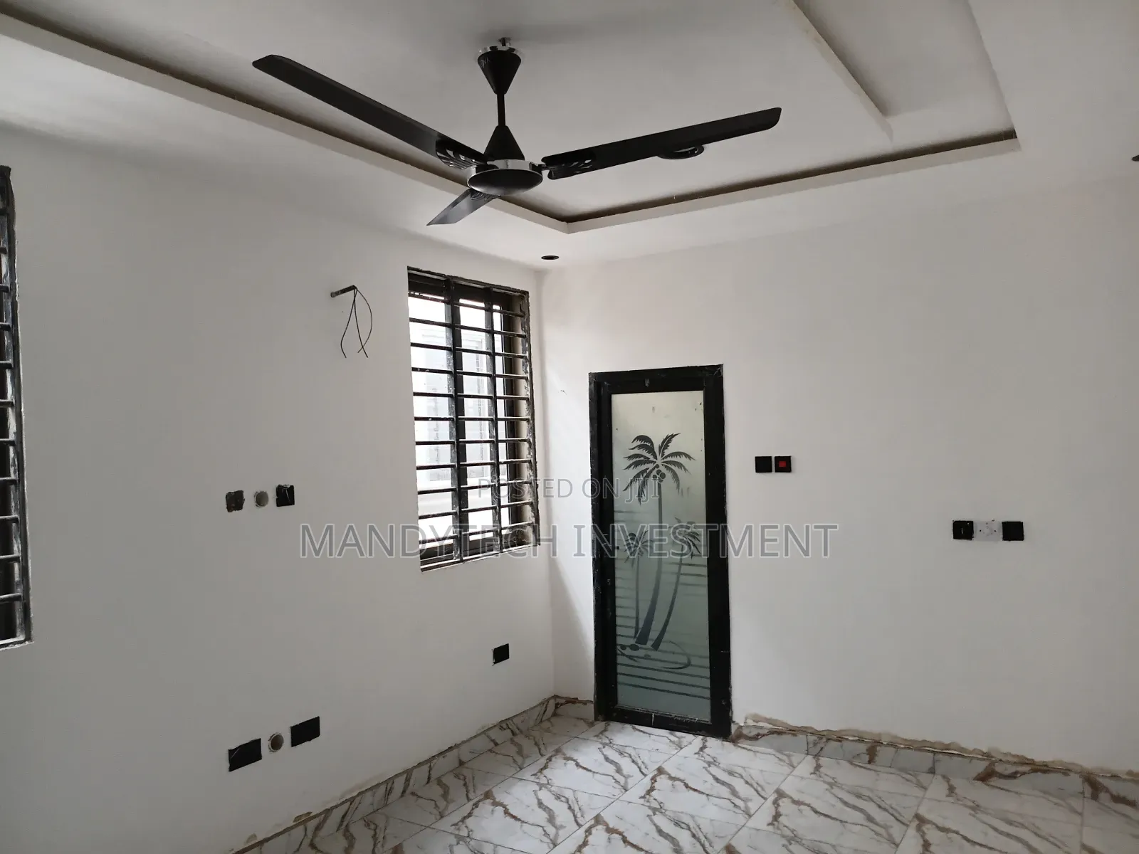 3bdrm Villa in Lake Side Estate for sale