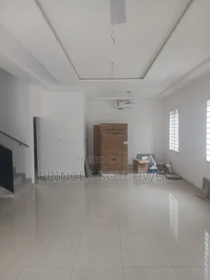 4bdrm Duplex in East Legon, A&C Mall Area for rent