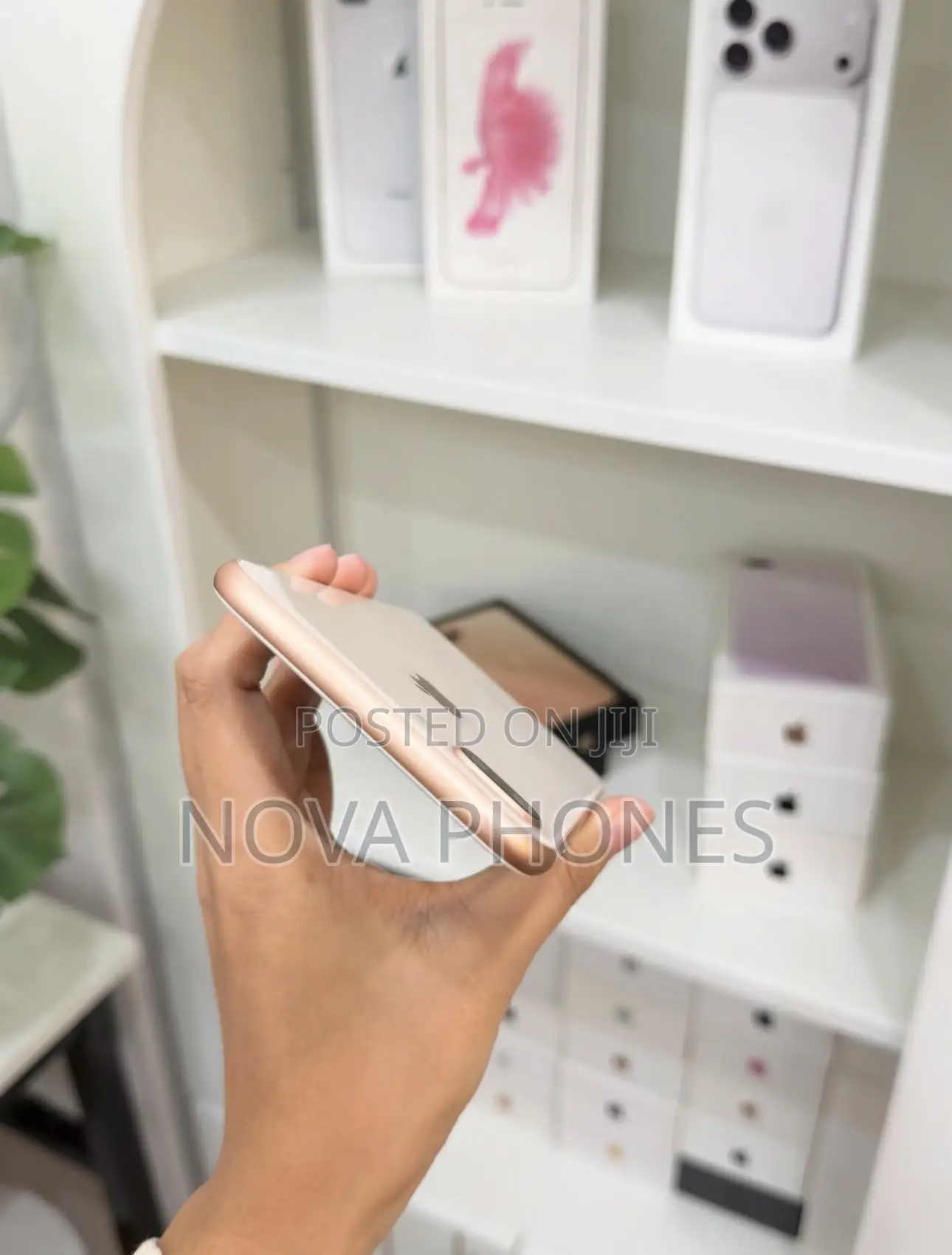 Apple iPhone 8 Plus 64 GB Gold