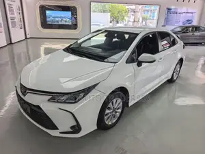 Toyota Corolla 2023 White