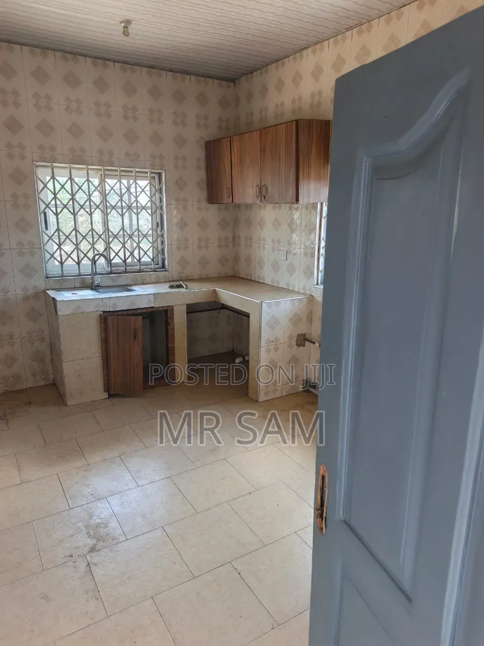 3bdrm Apartment in Scc Azuma, West Hills Mall Area for rent