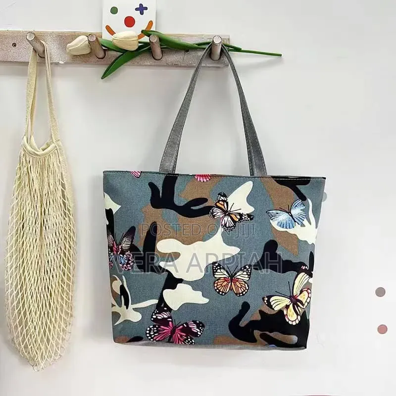 Cancas Tote Bags