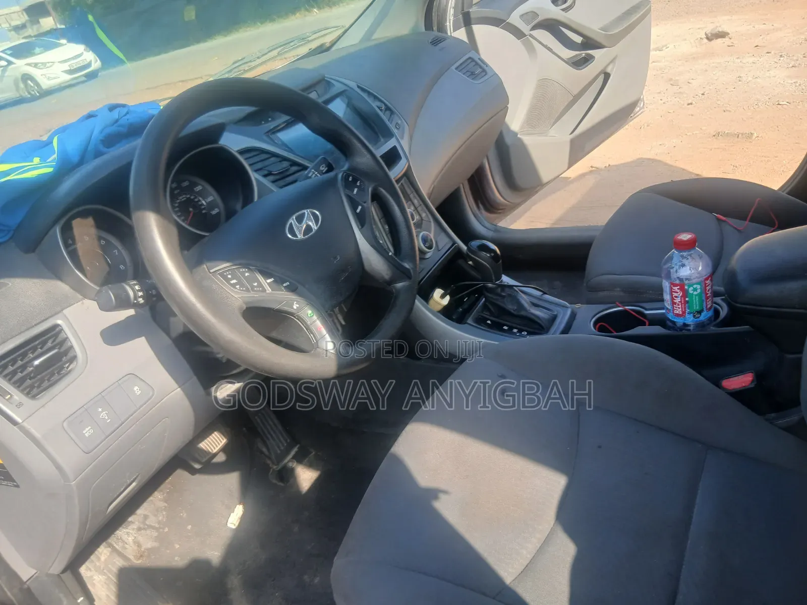 Hyundai Elantra Limited Sedan FWD (1.8L 4cyl 6A) 2016 Silver
