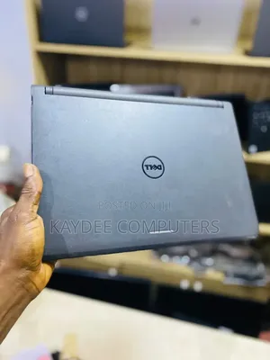 Laptop Dell Latitude 3350 8GB Intel Core i3 SSD 256GB